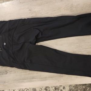 Lululemon leggings black sized 4 Free shipping!